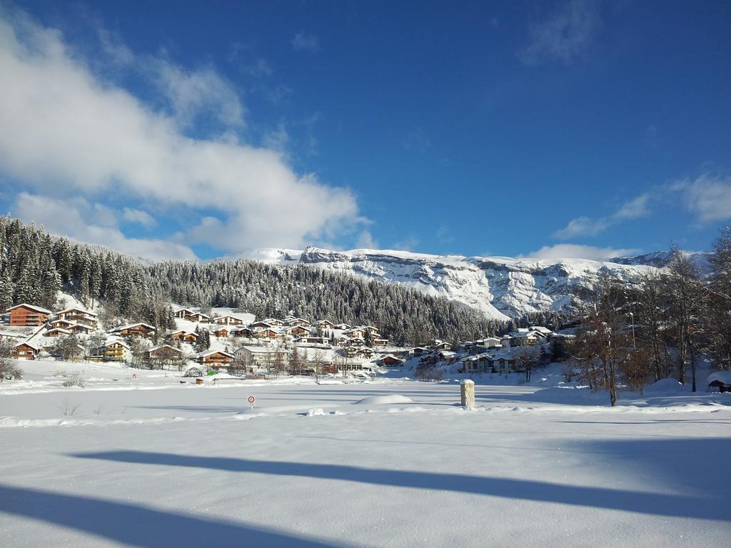 Hotel Bellaval Лаакс Екстериор снимка